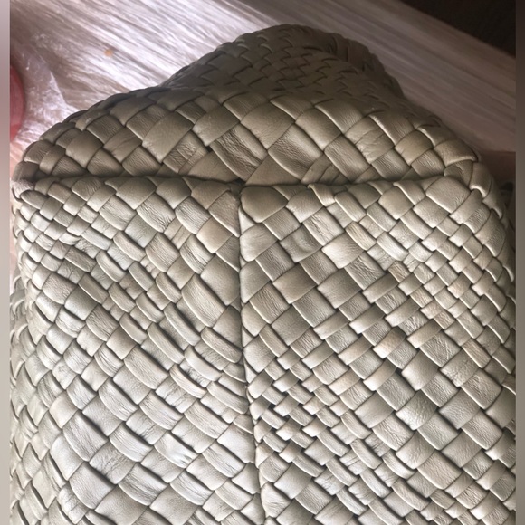 FALOR: Italian leather bag by Falor in Sage green - Picture 7 of 10